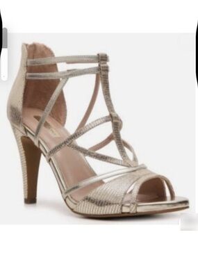 TAHARI METALLIC GOLD STRAPPY SANDALS "BELLA" Size 6